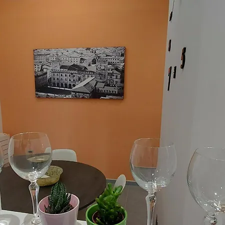Apartment Unangolodibologna Bologna